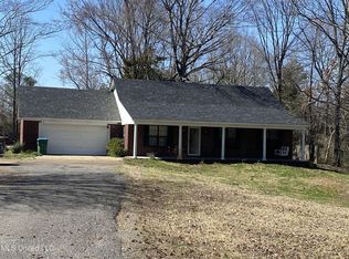8077 Vale Cv, Hernando, MS 38632