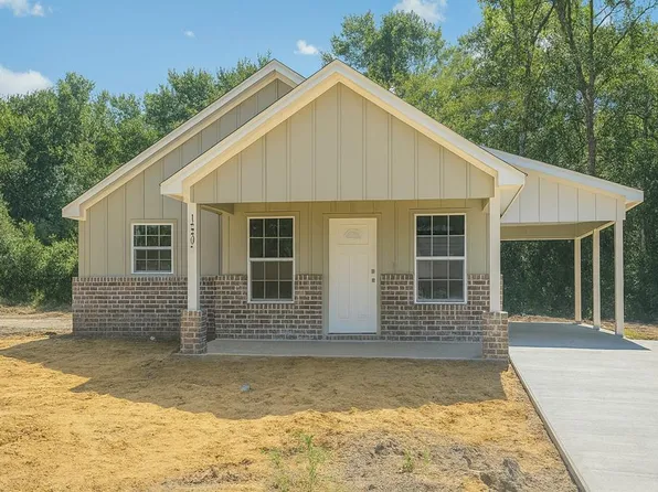 3321 Brookhollow Dr, Nacogdoches, TX 75964