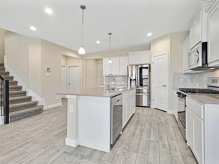 15517 Canford Ter — Photo 11