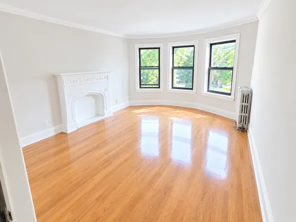 2606 W Granville Ave #3, Chicago, IL 60659