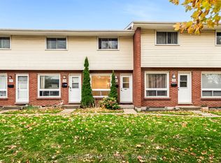 71 G Wellesley Cres #D, London, ON N5V 1J6