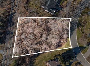 2918 Meadowood Ln, Bloomfield Hills, MI 48302