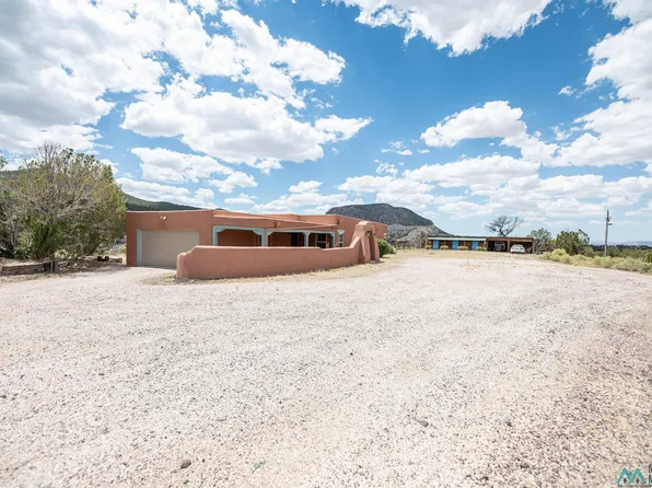 47 Lobo Creek Rd, Grants, NM 87020