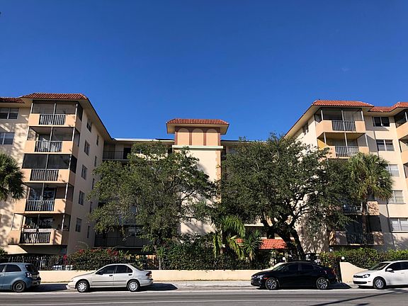 2nd image of 12590 NE 16th Ave APT 306