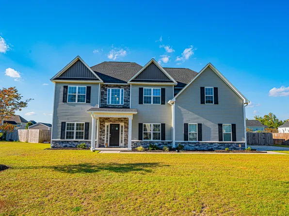 1011 Bluefish Pl, New Bern, NC 28562