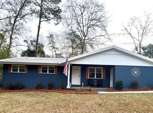 220 Ridgewood Dr, Statesboro, GA 30458
