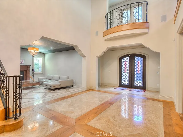 605 Walnut Ave — Photo 8