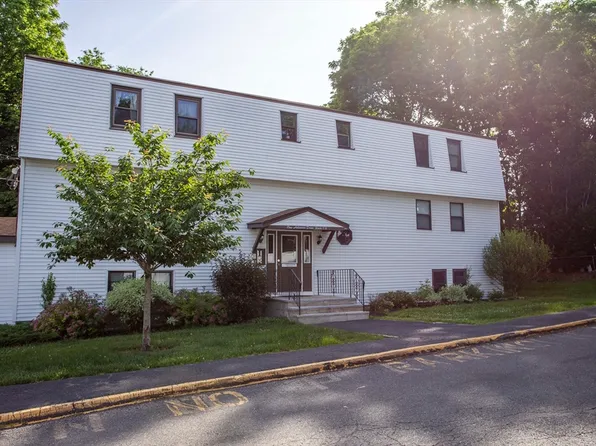 1 Atkinson Dr APT 1, Saugus, MA 01906