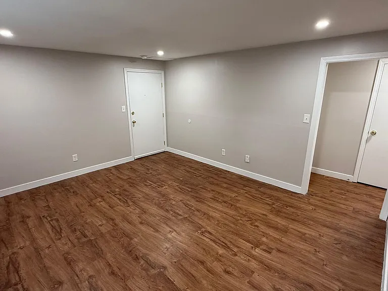 Upton St Apartments LLC — Photo 17