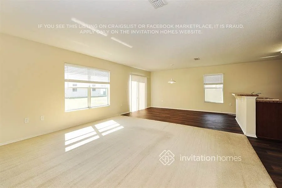 7315 Tangle Bend Dr Gibsonton, FL 33534 — Photo 2