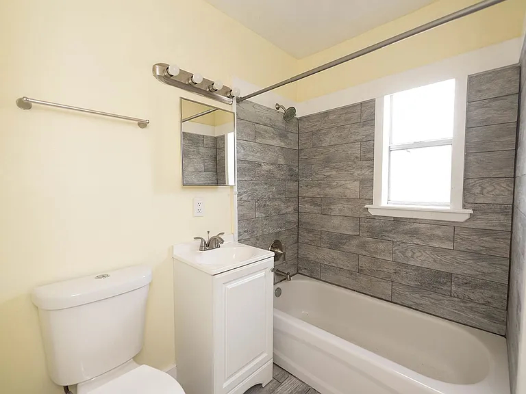 504 N Carolina Ave — Photo 18