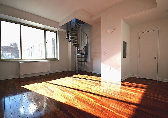 1st image of 454 Manhattan Ave APT 8D