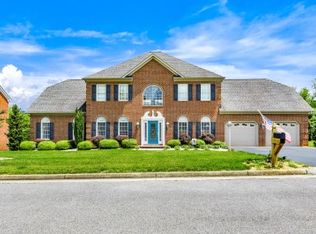 5042 Carter Grove Ln, Roanoke, VA 24012