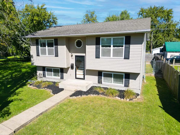 1107 Henry St, Moberly, MO 65270