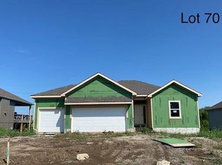 18901 Red Bud Ln, Spring Hill, KS 66083