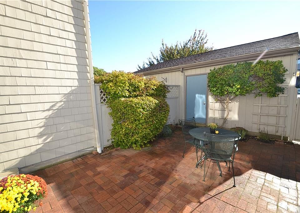 21 Seabreeze Ln 21, Bristol, RI 02809 Zillow