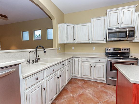 2nd image of 14211 S Via Del Farolito