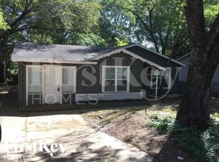 1407 Gibbins Rd, Arlington, TX 76011