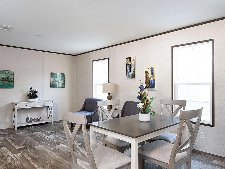 1601 E Slaughter Ln — Photo 27