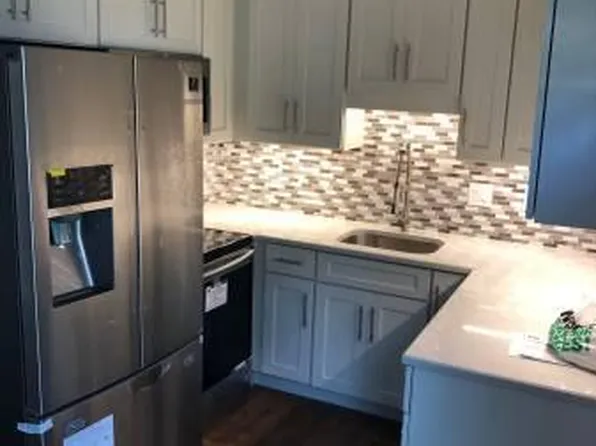 3130 James St, Madison, WI 53714