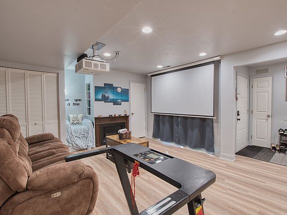 2nd image of 1654 Woodland Dr