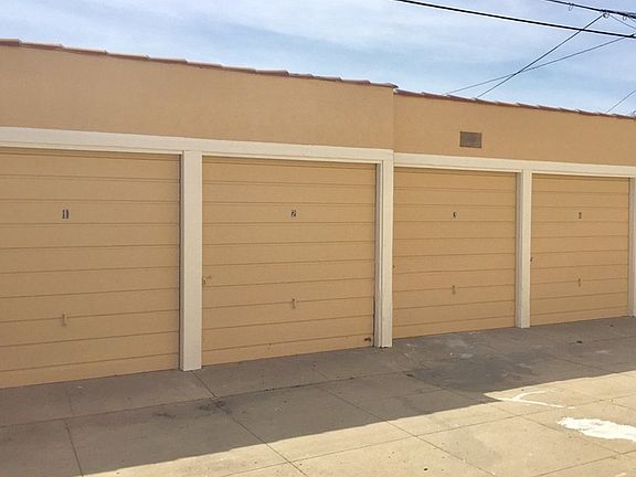 3rd image of 1020 W 64th St