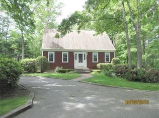 145 Deerfield Dr, Bridgewater, MA 02324