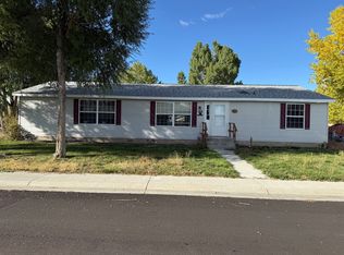 1008 Cliff Ave, Riverton, WY 82501