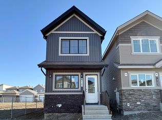 2107 210th St NW, Edmonton, AB T6M2M7