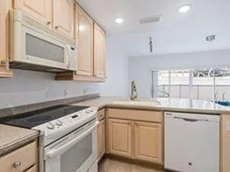 3 Oakland Ct — Photo 2