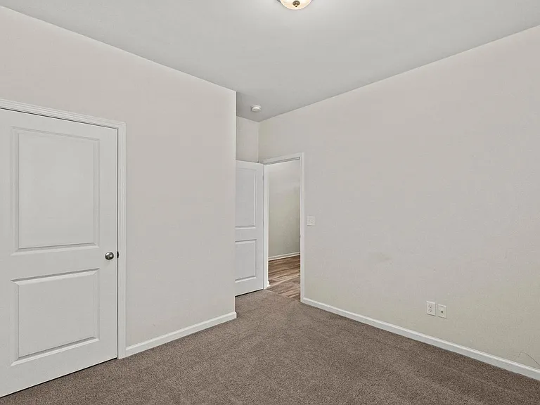 810 Lenox Dr — Photo 6