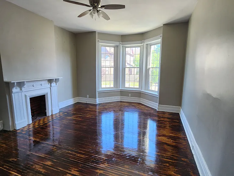 130 York St #1 — Photo 8
