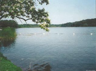 14435 Washburn Rd, Otter Lake, MI 48464