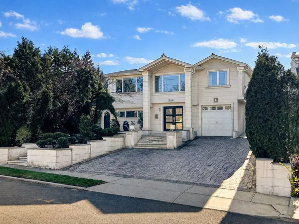 28-26 215th St #1, Bayside, NY 11360