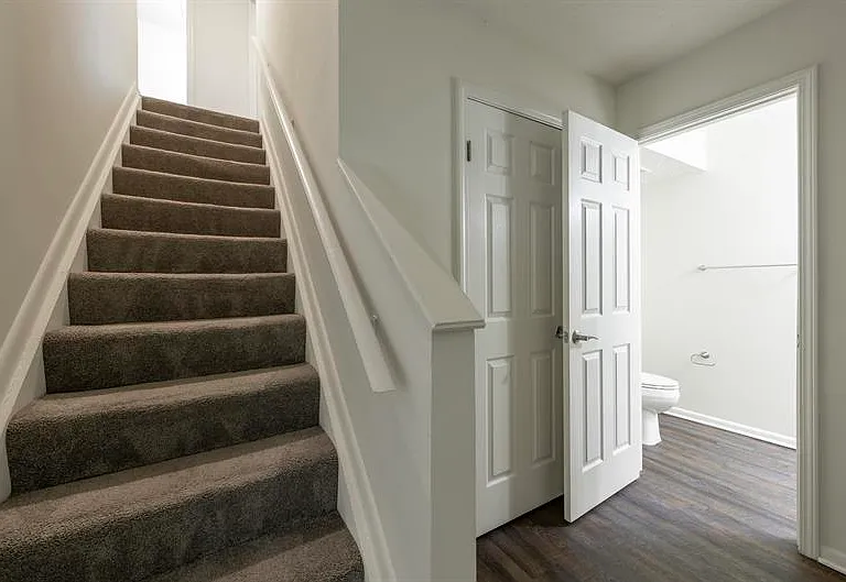 Brandywine Court — Photo 21