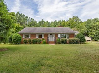 8443 Hungarytown Rd, Crewe, VA 23930
