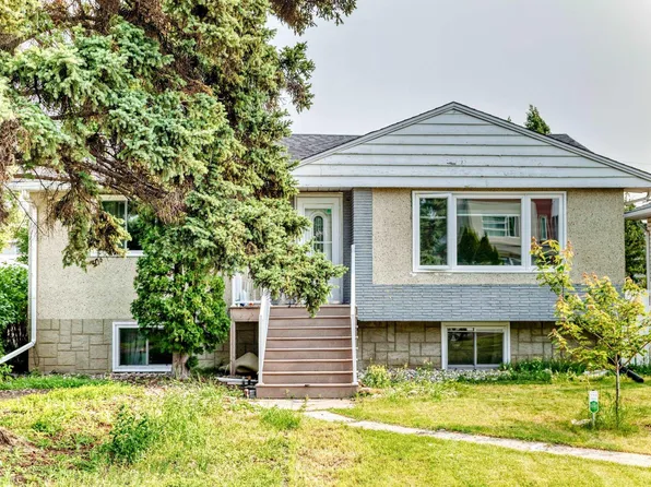 9031 150th St NW, Edmonton, AB T5R 1E8