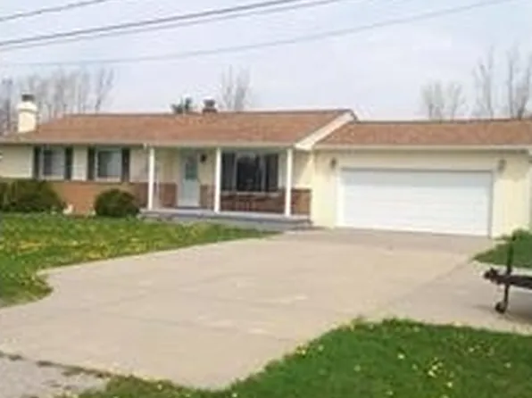4216 Thompson Rd, Linden, MI 48451