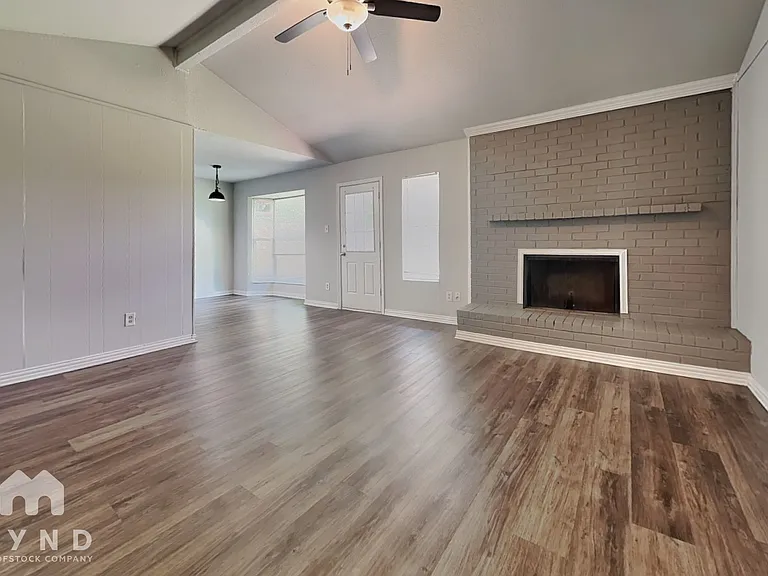 703 Marlow Pl — Photo 5