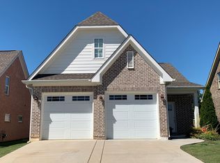 8198 Double Eagle Ct, Ooltewah, TN 37363