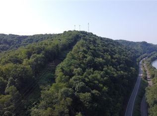 Ohio River Blvd, New Cumberland, WV 26047