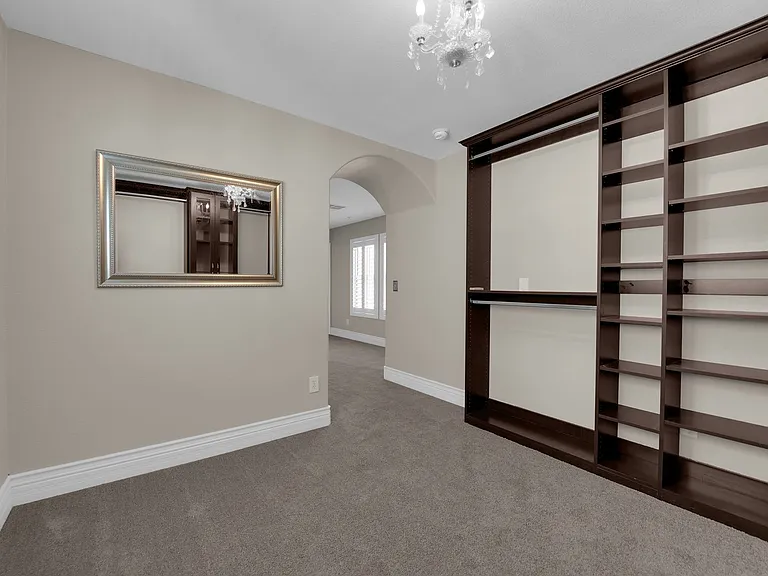 646 Monument Point St — Photo 31