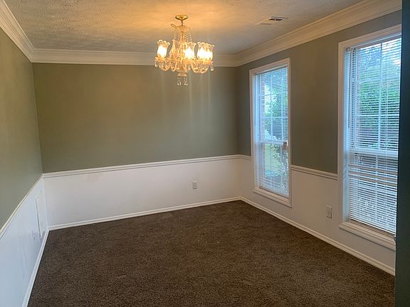 4th image of 3323 Eastmont Ln