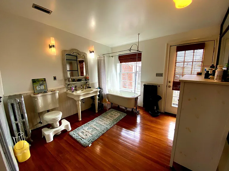 704 Druid Hill Ave — Photo 17