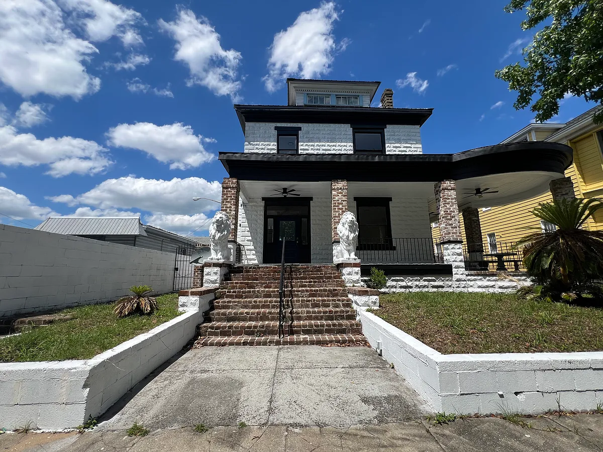 Building Photo - 312 W 37th St