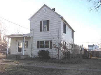 2nd image of 120 2nd St