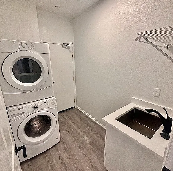 Placita Luxe Residences — Photo 41
