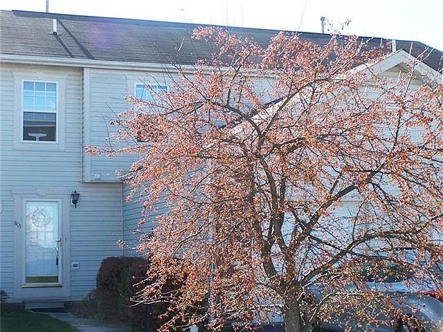 1st image of 801 Chelsea Dr