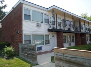 748 E 5th Ct, Des Plaines, IL 60016