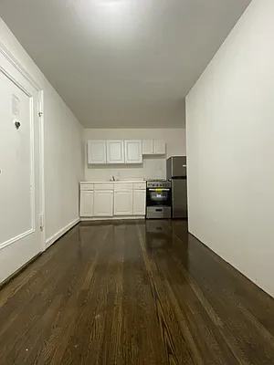 Rented by Compass | media 10